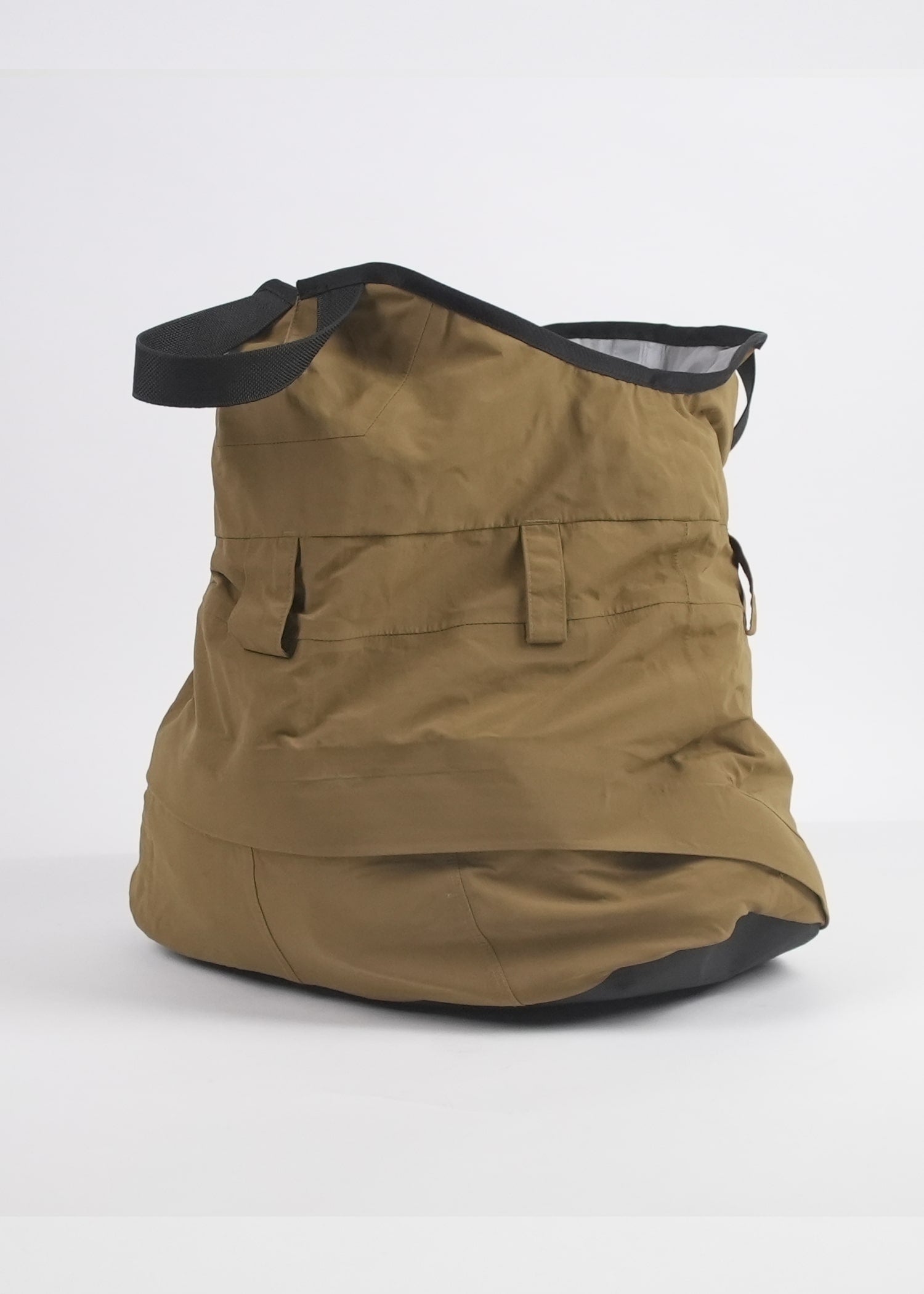 [AFTERLIFE] Bolsa de mano reciclada